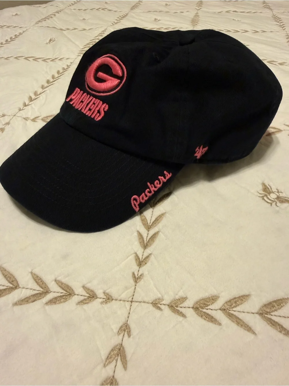 ‘47 Green Bay Packers Black and Pink Embroidered Adjustable Hat